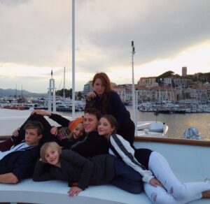 Samantha Isler Instagram - @festivaldecannes
twenty-sixteen ✨