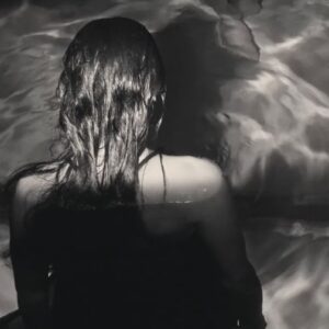Samantha Win Instagram - And the Black and White 🖤

I love how different the same footage can feel. Always a pleasure @patrikgiardino !

Director: @patrikgiardino 
Special Thanks: @madsgraph and @louiechapman