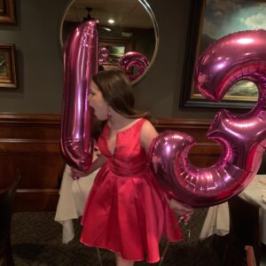 Samara Lee Instagram - What a day!  Turning 13, surrounded by friends. 💕💕 so thankful!
#birthdaygirl #13thbirthday