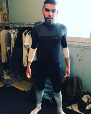 Sami Outalbali Instagram - Dauphin  #plongée#tournage#cestpasunfilmsurlaplongee#accorderlescouleurs#stylisme#mode#fashion#industrieduluxe#transpidanslacombi