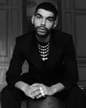 Sami Outalbali Instagram - Shoot for @boucheron and @vanityfairfrance about the new collection, thanks again to the team  pic by @annadaki journalist @benedicteburguet and thanks to @anaellegauchard 🖤