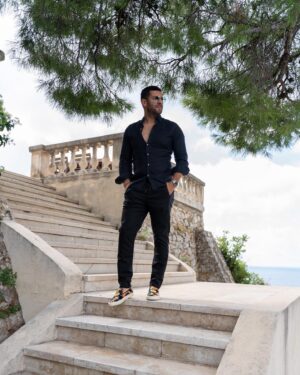 Samir Benzema Instagram - All black 🎱 @domainedecanaille