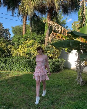 Sammi Barber Instagram - How many hours is the longest drive you have taken so far? #roadtripready #vacationoutfits 🌞🌴#southflliving over the winter has been enjoyable for the most part. I have zero complaints about waking up every morning to the birds and bright sunshine but I’m also ready for home. I am eager to hug my family and see my friends and enjoy a laid back no drama Canadian summer with people I actually know and love 💚🧡 only three more days until we are on our way now 🚙