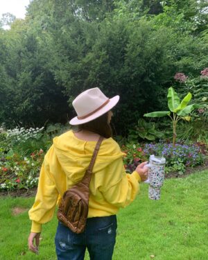 Sammi Barber Instagram - Be -leaf in transition 🍂🍁@shewinofficial
🤍Gifted - Use code: Sammi10 ( extra 10% off for any order)
#shewinofficial #shewinwholesale

jeans👖
bag 🎒
sweatshirt 🥼
tumbler 🥤

Follow my shop @sammibarber on the @shop.LTK app to shop this post and get my exclusive app-only content!

https://liketk.it/4hJxC #falllooks