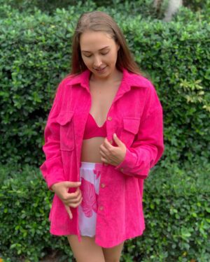 Sammi Barber Instagram - Think Pink if your like no other girl (think pink) and u will discover girl (think pink)
its your favorite colour girl, its the colour of the world
(think pink) coz your like a shining star (think pink) just being who you are (think pink) ull be going very far listen to me girl,
THINK PINK! 🎶 - Barbie, Christie & Teresa 
🎉Do you remember the song think pink? Channeling my inner flamingo unicorn 🦩🦄 💫 #pinklooks #pinkfashion #amazonfashion #amazonfinds
