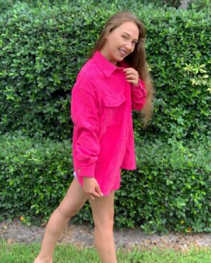 Sammi Barber Instagram - Think Pink if your like no other girl (think pink) and u will discover girl (think pink)
its your favorite colour girl, its the colour of the world
(think pink) coz your like a shining star (think pink) just being who you are (think pink) ull be going very far listen to me girl,
THINK PINK! 🎶 - Barbie, Christie & Teresa 
🎉Do you remember the song think pink? Channeling my inner flamingo unicorn 🦩🦄 💫 #pinklooks #pinkfashion #amazonfashion #amazonfinds