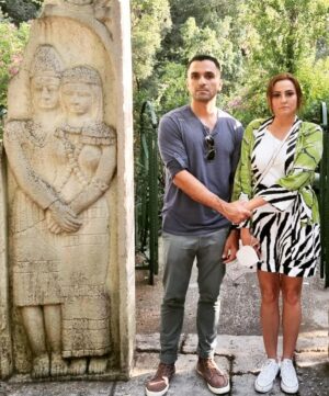Sammy Sheik Instagram - Shenanigans with this one!!👫@bushraofficial #sisterfromanothermister 📷 @may_morsyy