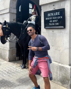 Sammy Sheik Instagram - Finally made it to London!! 🥳🥳🇬🇧🇬🇧 #tooklongenough #actorslife