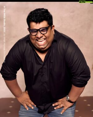 Samuel Abiola Robinson Instagram - Thank you @imdb_in for the Portraits.

📸 @anurag_kabburphotography

@mumbaifilmfestival @dilli.dark @dibakardasroy @dibakar_was_here @stuteeghosh @ishitaa24 @geetikavidya @shantanuanam 

#samuelabiolarobinson #jiomamimumbaifilmfestival #jiomamifestival #jiomami #geetikavidya #Dillidark #filmfestival #imdb #imdbportrait #imdbindia #redcarpet #greensuit