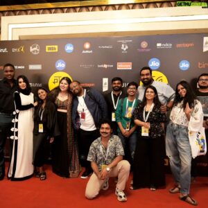 Samuel Abiola Robinson Instagram - 😍HOUSEFULL!!! We had a Very successful World Premiere and Red Carpet event last night for Dilli Dark. Thank you to everyone who came to see the film and made the event a big success ♥️

@dilli.dark 
Written and Directed by @dibakardasroy
Starring: @samuelabiolarobinson @geetikavidya @shantanuanam 

#Dillidark #housefull #redcarpet #samuelabiolarobinson #geetikavidya #hindifilm #hindimovie #newmovie #filmfest #worldpremiere #redcarpet #greensuit