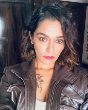 Samvedna Suwalka Instagram - Dementus: You fabulous thing. You crawled out of a pitiless grave, deeper than hell. Only one thing that is going to do that for you. Not hope. Hate. No shame in hate. It’s one of the greatest forces of nature.