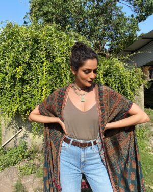 Samvedna Suwalka Instagram - Earth brown mud dirt