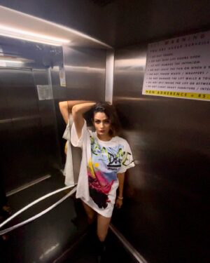 Samvedna Suwalka Instagram - unbothered ❌

Digitally managed by: @clickmediaindia

[ootd, lifestyle, fashion, actor]

#samvednasuwalka #oversizedtee #aesthetic