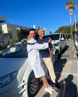 Samy Naceri Instagram - Prêt pour un taxi 6 en peignoir @camillecombal 💪🏻kb9 force