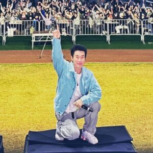 San E Instagram - 무대가 멀면 제가 여러분께 가겠습니다😎
#서울맥주판타스틱페스티벌