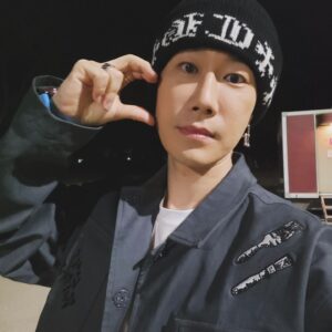 San E Instagram - 다들 좋은밤 보내고 계십니까?😁 전 다시 건강해졌습니다!