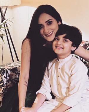 Sana Askari Instagram - Happy happy birthday mera baba happy 6th to u may Allah give u a super healthy life amma loves u more then anything in this world may u achieve watever u want to in life mera gudda nyloo❤️