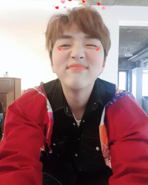 Sandeul Instagram - 다들 주목!!!!!흐흣~ㅎㅎ
#B1A4 #산들 #다들주목