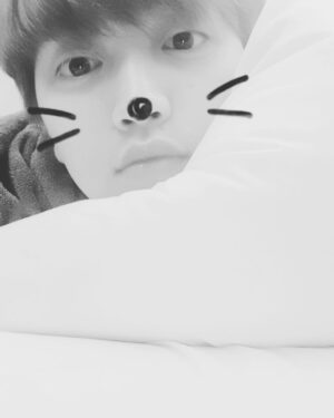 Sandeul Instagram - 바나~~다들 나 기다릴텐데 미안해요 내일 스케줄이 있어서...먼저 잘게요...ㅠ
내일까지 기다려줘요~~ㅎㅎ이쁘게하고와야지~!!ㅎ
#바나 #생일챙겨줘서 #너무 #고마워요 #27번째 #생일
#함께라서 #행복해요