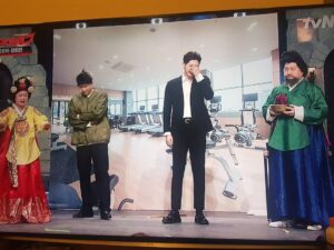 Sandeul Instagram - 형이왜거기서나와ㅋㅋㅋㅋㅋ
그와중에 비율좋네...🤔
#멋져 #신우 #B1A4 #코빅