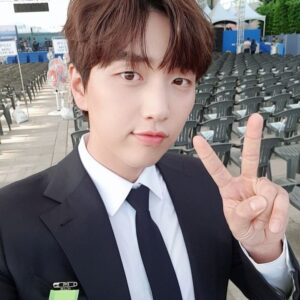 Sandeul Instagram - 브이~♡
#B1A4 #산들
