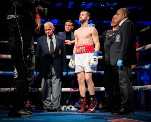 Sandor Martin Instagram - ¡Ganamos la subasta para el Campeonato del Mundo! 🥊🇪🇸

Orgulloso de todo el equipo que me ha traído hasta aquí y lo ha hecho posible @opisince82 @toprank @koverdun 

¡La pelea de mi vida! ¡No pienso fallar!