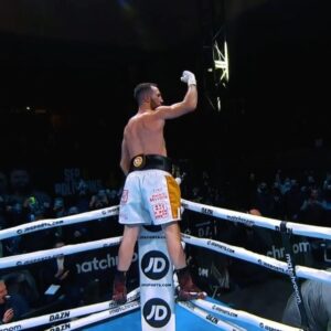 Sandor Martin Instagram - ¡Que pase el siguiente! Estamos preparados para lo que venga. 

Objetivo: ¡WORLD CHAMP! 🚀🥊

Video: @_ferranrovi