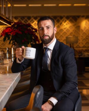 Sandor Martin Instagram - ¡Lo vamos a hacer! Gracias por todo el apoyo que estamos recibiendo. 

¡QUE NADIE DUDE! 🫡🥊☕️

Foto: @mundodeportivo @juankar_42