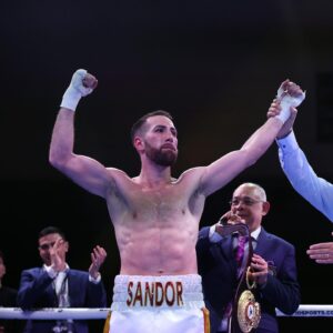 Sandor Martin Instagram - ¡El 10 de Diciembre en el Madison Square Garden de Nueva York se va a hablar español! 🥊🇪🇸

🥊 Sandor Martin vs Teofimo Lopez 
🥇Eliminatoria Mundial @wbcboxing 
🏟 @thegarden (Main Event)

10 Diciembre | Nueva York 🇺🇸

@opisince82 @toprank