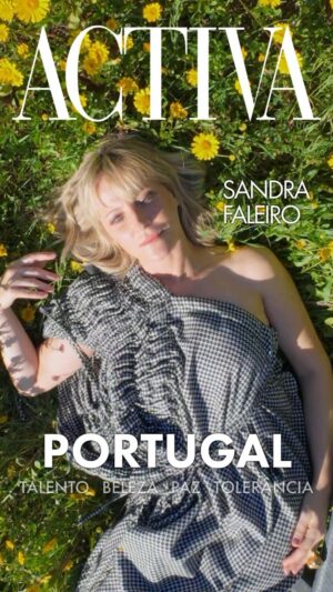 Sandra Faleiro Instagram - Chega amanhã às bancas a próxima edição da ACTIVA, dedicada ao que de melhor se faz no nosso país. Uma viagem a nós mesmos, guiada por Sandra Faleiro, a protagonista de capa. 
Aos 14 fez a sua primeira audição para o Teatro Aberto e desde então somou partes, papéis e personagens. Frequentou o Curso de Formação de Actores da Escola Superior de Teatro e Cinema (Lisboa), mas a experiência haveria de levar a melhor. Ao palco subiu recentemente como atriz em ‘A Senhora de Dubuque’ e como encenadora em ‘A Rainha da Beleza de Leenane’’. Agora prepara-se para ser Blanche DuBois em ‘Um Eléctrico Chamado Desejo’. No cinema, a sua Leonor em ‘A Herdade’ valeu-lhe várias nomeações e prémios para melhor atriz. Passados mais de 20 anos, Sandra Faleiro ainda é associada à série ‘Super Pai’, seu primeiro sucesso televisivo, ao qual se seguiram muitos outros, em séries e novelas como ‘Vila Faia’, ‘A Impostora’, ‘Glória’ e ‘Papel Principal’. 
Sandra Faleiro (@faleiro.sandra) foi entrevistada por Cíntia Sakellarides (@cintiasaka) 
Fotos: Miguel Ângelo (@miguelangelostudio) assistido por Virgílio Azevedo (@virgilio_azevedo) 
Styling: Elisa Boto (@elisaboto)
Maquilhagem: Joana Moreira (@joanamoreira_makeup) 
Cabelos: Carlos Cardoso (@carlostcardoso) para Hair Fusion Lisboa 

A revista ACTIVA agradece à Quinta do Pisão as facilidades concedidas para a realização desta produção 

Há muito por onde celebrar o nosso país e o verão é um convite a descobri-lo, uma e outra vez. #activajunho2024 #verão2024 #sandrafaleiro #portugal #talento #beleza #paz #tolerância #activa #revistaactiva #activarevista 
A ACTIVA também está disponível em formato digital. Assine agora e aceda a toda a biblioteca desta publicação de forma confortável em qualquer dispositivo eletrónico. Pode descarregar a app ACTIVA na loja de aplicações da Apple ou da Google. Também pode optar por ler a sua publicação preferida diretamente no browser.