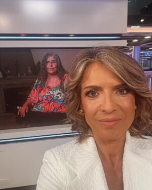 Sandra Felgueiras Instagram - É mesmo importante ver:
https://cnnportugal.iol.pt/videos/exclusivo-alguem-tem-de-pagar-lucia-ficou-com-sequelas-depois-de-tomar-a-vacina-contra-a-covid19/666cae440cf2723ac022b3cc