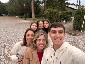 Sandra Felgueiras Instagram - Tenho um afilhado lindo de morrer!
E claro… todos nós somos espetacular!
Como não?
Sejam felizes.
Nós somos e tanto❤️