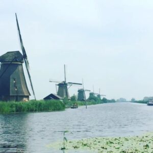 Sandra Kim Instagram - Windmills of Kinderdijk 🇳🇱🇳🇱🌷🌷#kinderdijk #netherlands #summertime #holidays