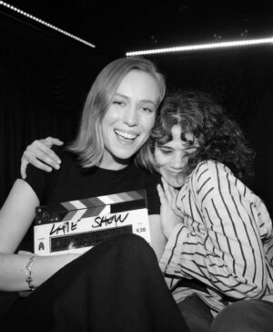Sandy Honig Instagram - Everything Must Go is out NOW on @streamonmax !!!!! run don’t walk! I love @hannaheinbinder and I love comedy ❣️🥹 twas an honor 🫡

biggest thanks in the world to DP @realadambricker PD @lainecarey editor @fade_so_ill producers Janel Kranking @timheidecker @sternicus camera @iamjoelmarsh @chloeweaverdp lighting design @j.huggins_ gaffer @bricebradley colorist @shane123reed and truly everyone who worked on this. WEEEE!!!!!!