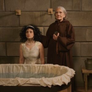 Sandy Honig Instagram - debra dump 👩‍👧‍👧 all 10 episodes of @threebusydebras are out now! a lotta love went into this show & I hope you watch & laugh! 🍋🥛🥚
