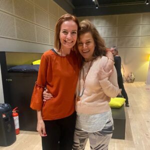 Sanem Balcı Instagram - Neslihancımm ve sevgili Aslı'yla nefes...🥰🤍🤍
#gundenkalan #şükür #nefes #dönüştürücüdoğalnefes