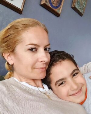 Sanem Balcı Instagram - 🥰🥰
#dündenkalan  #annebizicekelim #oglum #alimiran #şükür #huzur