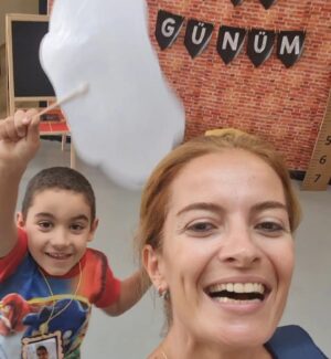 Sanem Balcı Instagram - İlk oryantasyon okul günü nasıl geçti..Şükürle..( Son fotoğraf nasıl başladığı,ilk fotoğraflar nasıl bittiğini anlatıyor) 🙏🧿😍💙💙💙