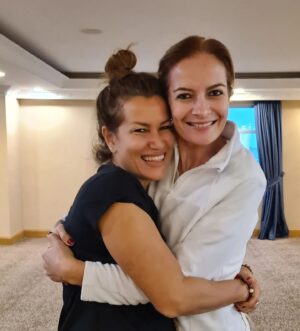 Sanem Balcı Instagram - 💜💜💜
#gundenkalan #dönüştürücüdoğalnefes #huzur #şükür