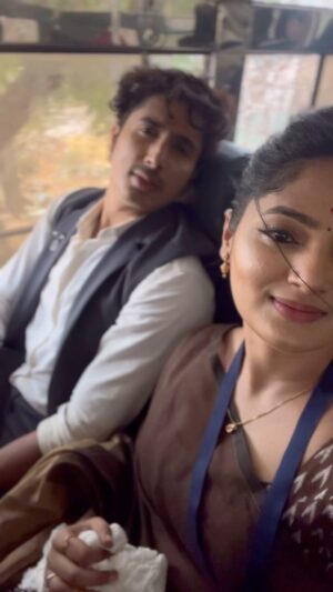 Sangeetha Kalyankumar Instagram - Shooting in the Bus 🚌 

@rajeev_ravichandra 
@zeetelugu 

#janakiramayyagarimanavaralu #JRM #jrm