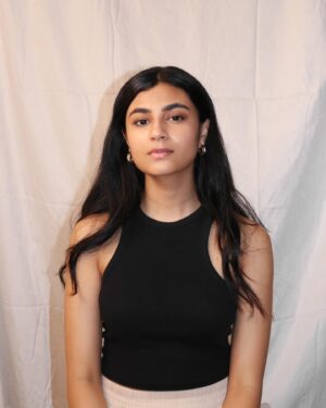 Sanjana Doss Instagram - Dream a little dream of me 💛
.
.
Worked with @jess.vnx after a longgg time and it felt so nice 😭🤍