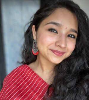 Sanjana dipu Instagram - Grateful ❤️‍🔥 
.
.
.
#kristujayanticollege #kjc #alumni #saree #bangalore #collegelife #mulla #moothon #samara #malayalam