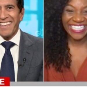 Sanjay Gupta Instagram - ‪When I spoke to the great @KizzyPhD over 1 yr ago, she told me a vaccine might be authorized by end of 2020. It didn’t seem possible, but she was right. Today we're celebrating the real world impact of the work she & her colleagues have made: it’s great to see us ALL smile