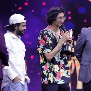 Sanjith Hegde Instagram - Thank you Mirchi Music Awards, Male vocalist of the year for Marali Manasagide.

Grateful to Ajju sir for making me a part of this song and to all of you who have listened and shown so much love, thank you 🫂