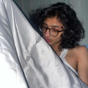 Sanjith Hegde Instagram - Wrong answers only; ಥಟ್ ಅಂತ ಹೇಳಿ 

1/ did the tea have shunti in it 
2/ Harry Potter or dobby 
3/ what song was being listened to 
4/ how many pairs of shoes have gone missing in the last 4 months 
5/ should Holi be played every week 
6/ how many jackets is too many jackets