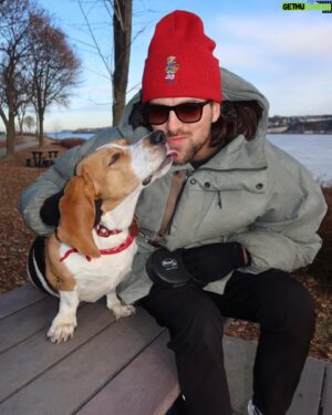 Sansdrick Lavoie Instagram - 🎄👅🎄