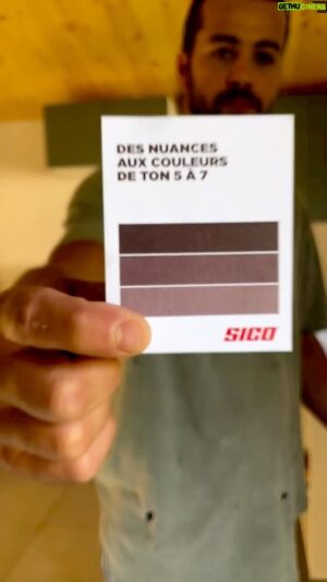 Sansdrick Lavoie Instagram - @sicopaints m’a envoyé la nuance de couleurs “APERO” en fonction de mes intérêts et passions et on peut dire qu’ils me connaissent assez bien! Et je vous confirme qu’une bonne bière après une grosse journée de réno, c’est un gros OUI! 

Si tu te rends sur le compte de @sicopaints , tu cours la chance de gagner une édition limitée de leur nouveau jeu de société “Des nuances à votre couleur”   500$ de peinture SICO. 

#desnuancesàvotrecouleur #sico #pub
