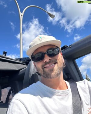 Sansdrick Lavoie Instagram - Un peu de juin 🌻