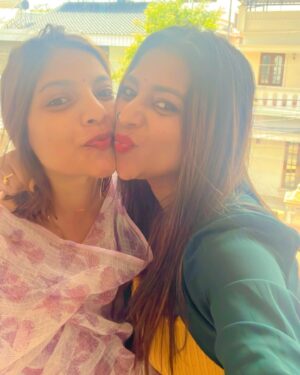 Santhi Mayadevi Instagram - My twin @santhi_mayadevi ❤️🤗😘
