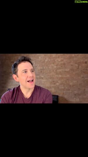 Santino Fontana Instagram - CHECK IT OUT!!! “It’s fun, it’s romantic, it’s funny.” Turn your sound up and watch @thetonyawards-winner @santinofontana talk about recording @jenniferweinerwrites’s #TheBreakaway, then learn more at the link in our bio.
.
.
.
#book #books #audiobook #audiobooks #bookstagram #booklover #bookworm #booksofinstagram #instabook #mustlisten #mustread @atriabook #JenniferWeiner #NikkiBlonsky #SantinoFontana #JenniBarber #SoneelaNankani #JoyOsmanski